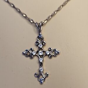 925 sterling cross pendant and chain necklace.  Vintage